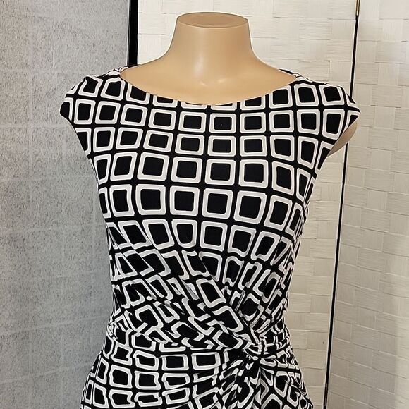 LAUREN RALPH LAUREN GEOMETRIC PATTERN TWIST KNOT BOATNECK JERSEY DRESS - Picture 13 of 16